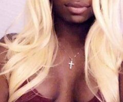 In NewportNews a Sexy 👱🏼‍♀️ Blonde Trans Visting - Image 5
