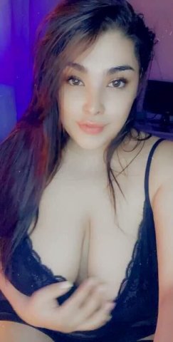 Hot Brunette 👄 New Girl In Town, Come Say Hi 🔥 - 6