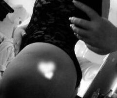 Kansas City female escort - 🎀 Wet and Horny...Come Play With Me... Incredible Release!.🎀
