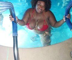 Jacksonville female escort - 56 inches of smooth chocolate. 48DDD cocoa delights. Incalls only