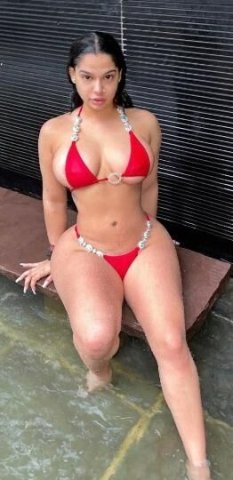 sexy latina from Colombia 'ALINA girl available now - 3