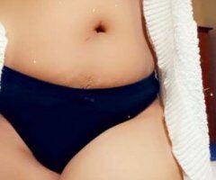 ?Big titties , nice face & thick waist ? - Image 2