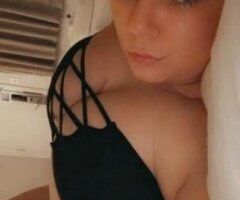 Seattle escorts - sexy curvy & busty brunette ??? here for just a short time lets have fun!