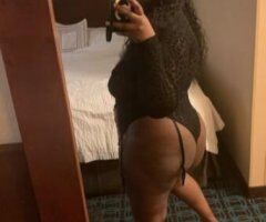 Chicago escorts - Thick Busty Somali Bombshell Available Now !