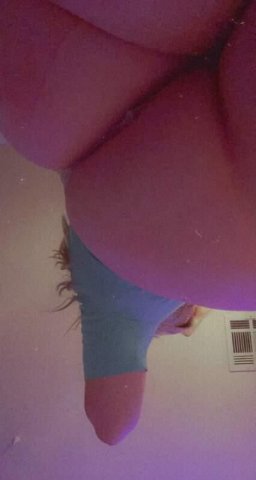 New to town 🥵 available 24/7 , HMU for some fun 🥰 - 1